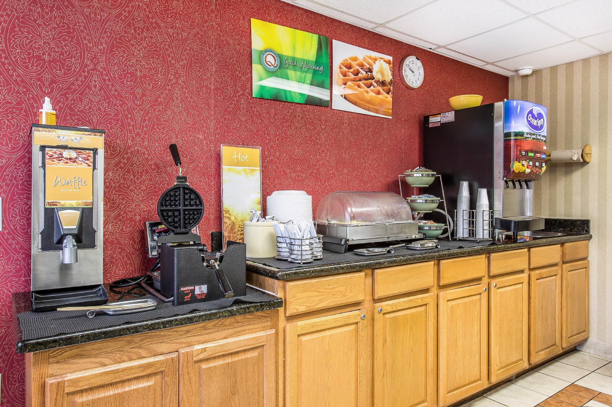 Quality Inn Лоутън Екстериор снимка